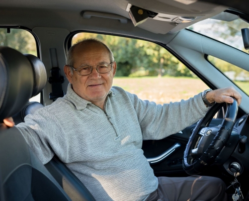 Zakor Béla taxisofőr Érd